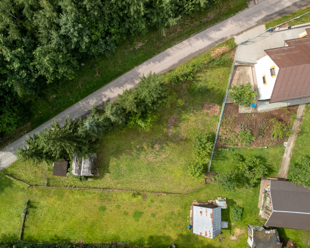 Prodej pozemku pro bydlení 588m2 Hostinné